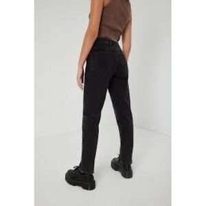 Garage Black Wash High Rise Mom Jeans Relaxed Fit Denim Pants size 11/30
